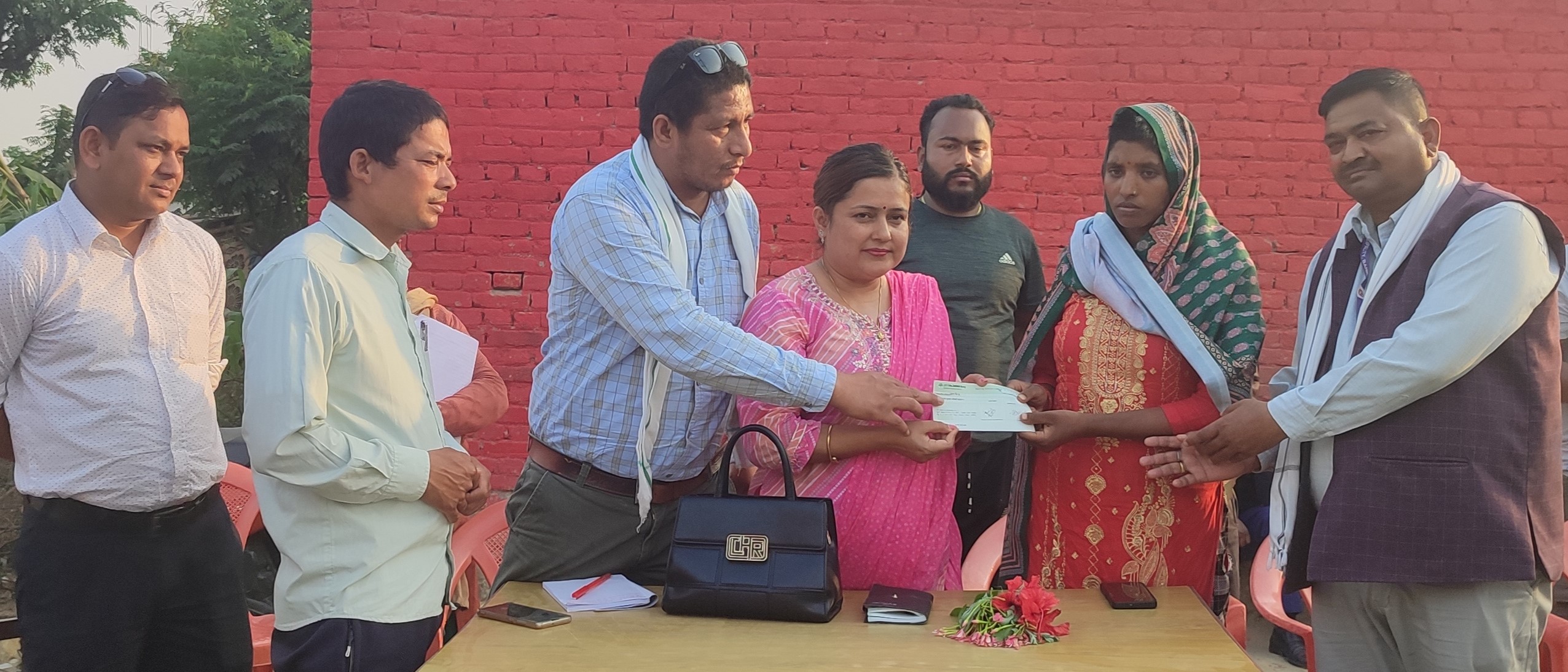 हिंसापीडित महिलालाई आर्थिक सहयोग