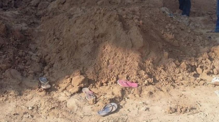 डोटीमा माटोको ढिस्कामा पुरिएर एक महिलाको निधन