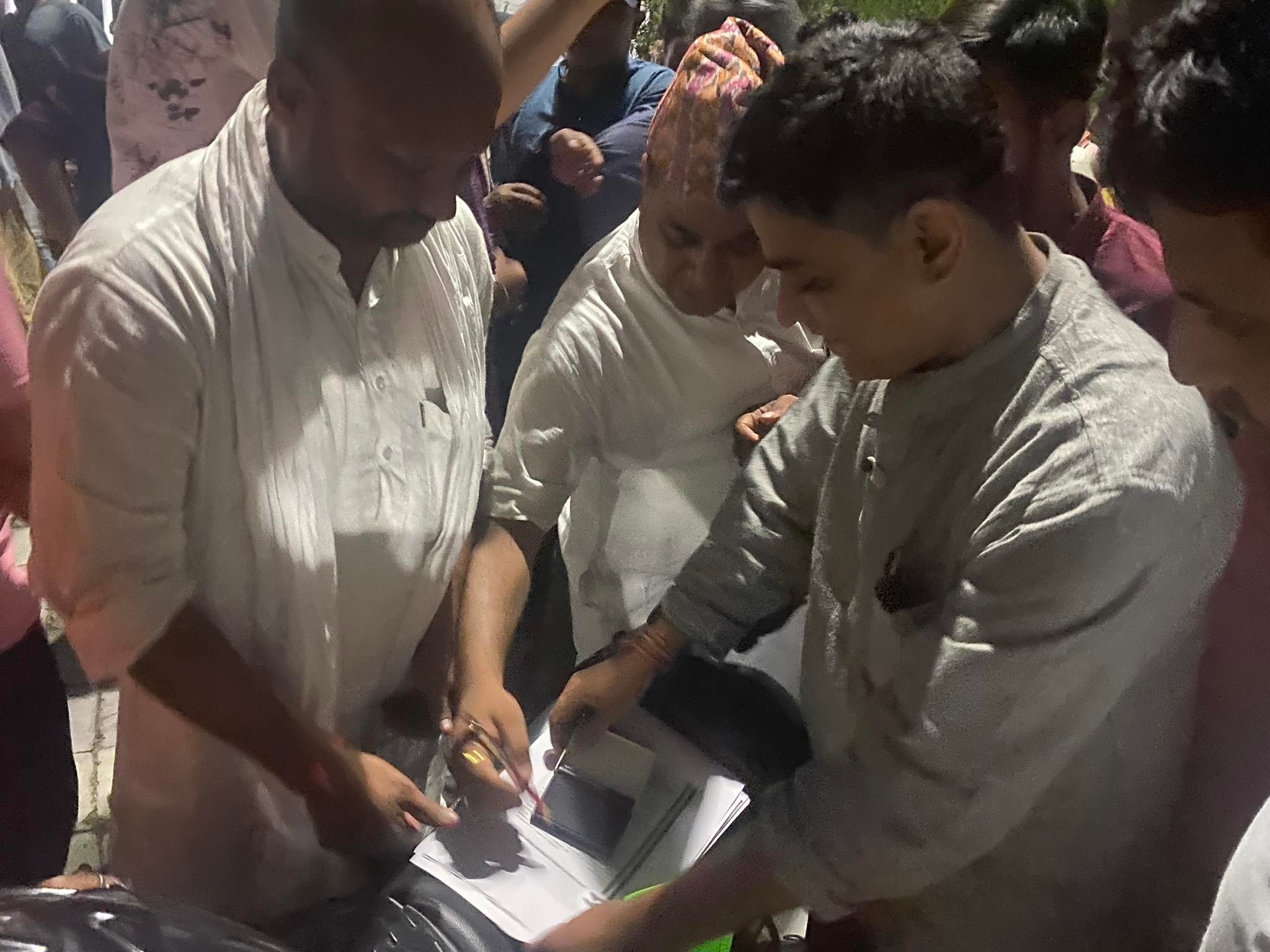 उम्मेदवारका प्रतिबद्धता कार्यन्वयनका लागि लिखित करारनामा