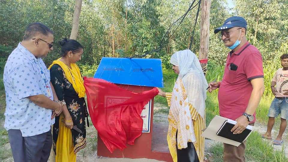 खजुराका कृषक समुहलाई समरसेवल ट्युबवेल जडान