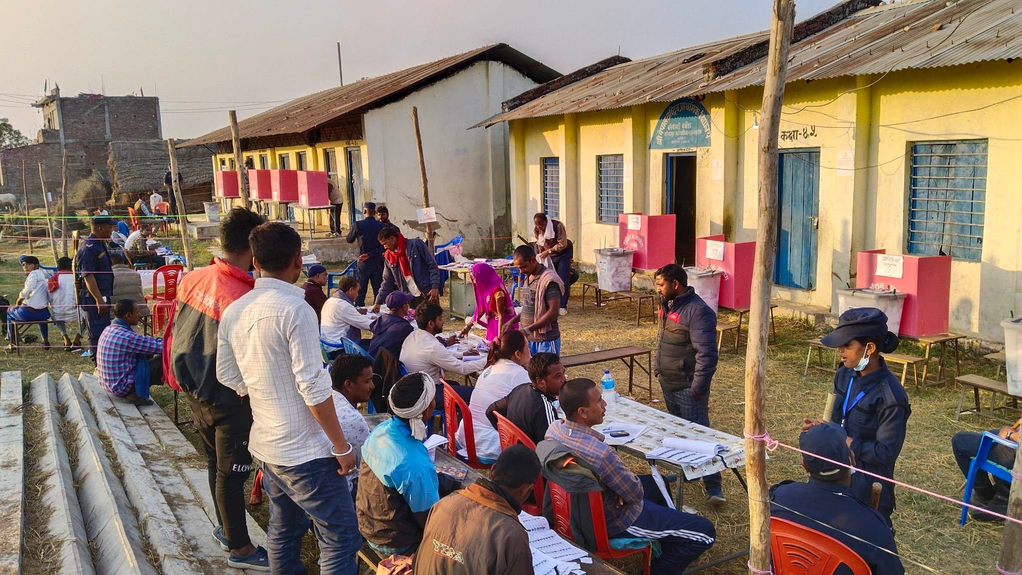 बाँकेमा ६५.६६ प्रतिशत मत खस्यो, मतपेटिका संकलन हुदै