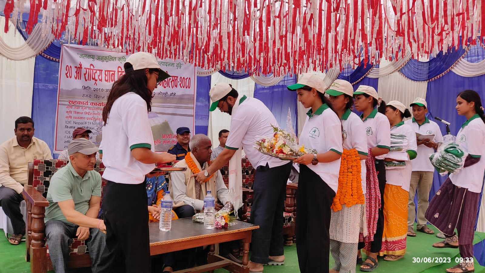 बाँकेका विभिन्न स्थानमा धान दिवस