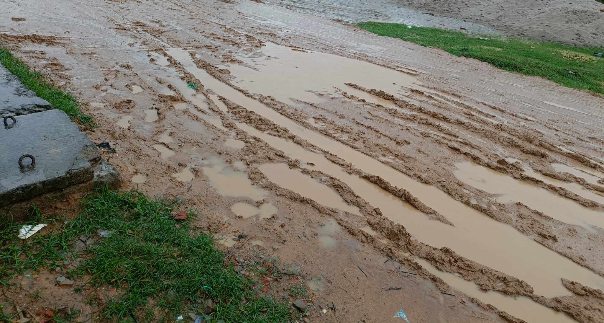 समयमा सडक नबन्दा स्थानीयलाई सास्ती