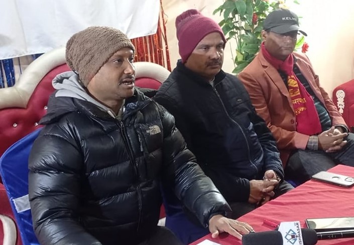 अबैध इ-रिक्साको प्रतिवन्ध गर्छौ: मेयर विष्ट