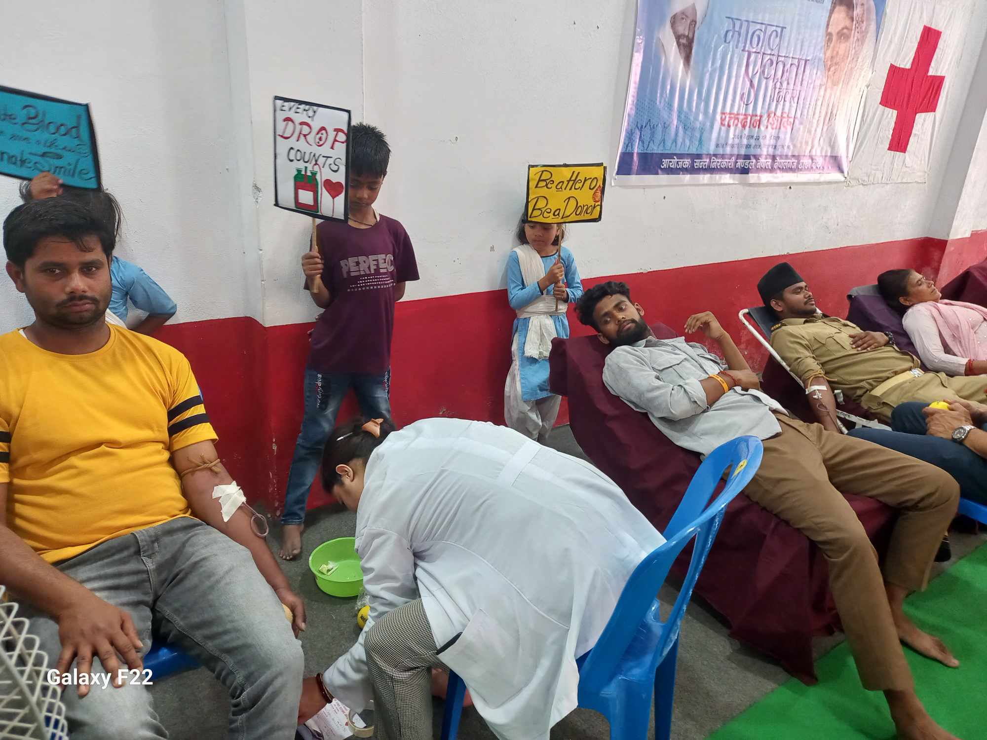 रक्तदान शिविरमा ५४ जनाद्धारा रक्तदान