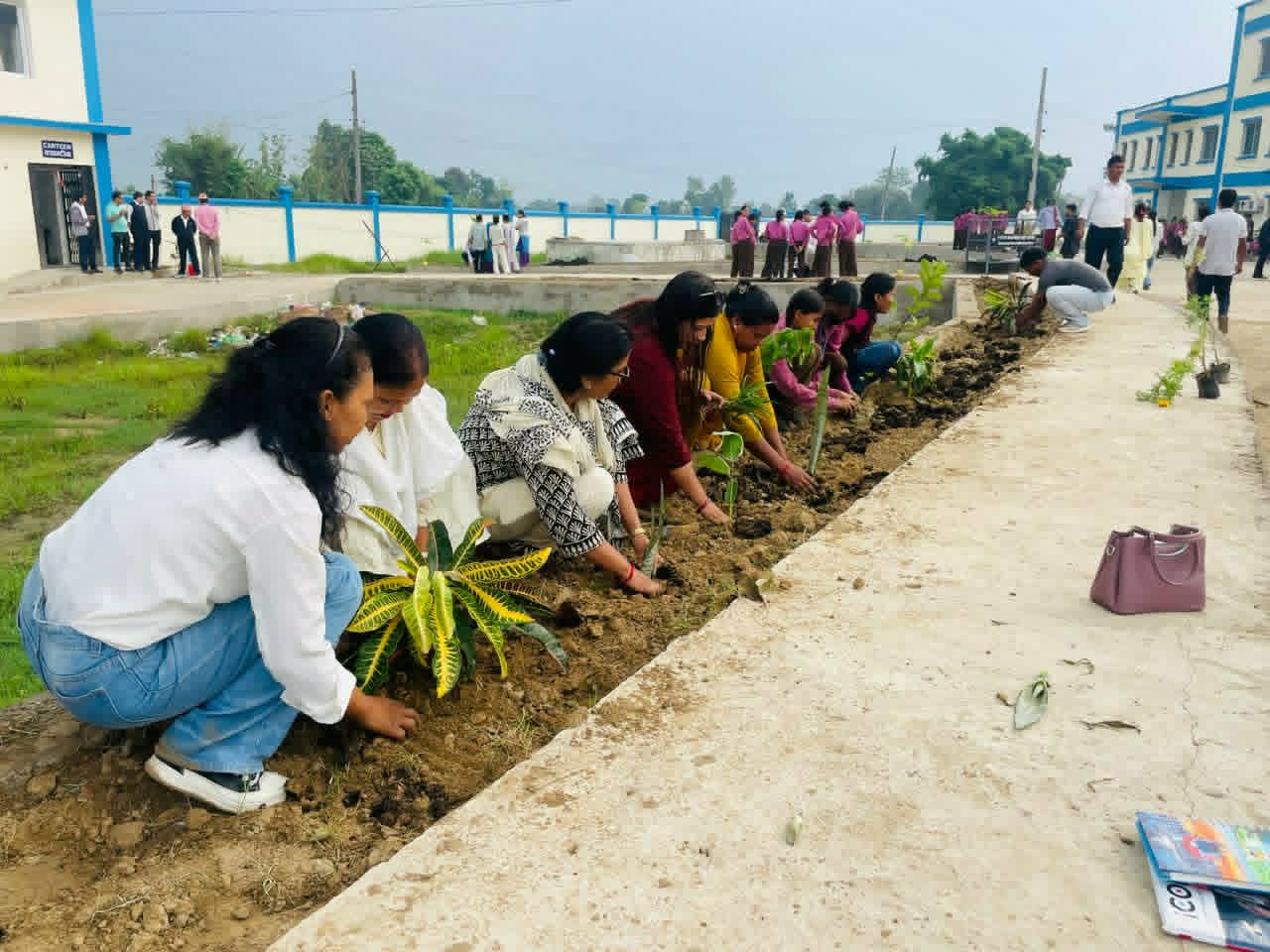 बर्दियामा वातावरण संरक्षण, विपद् तयारी र सामुदायिक अगुवाहरूलाई सम्मान