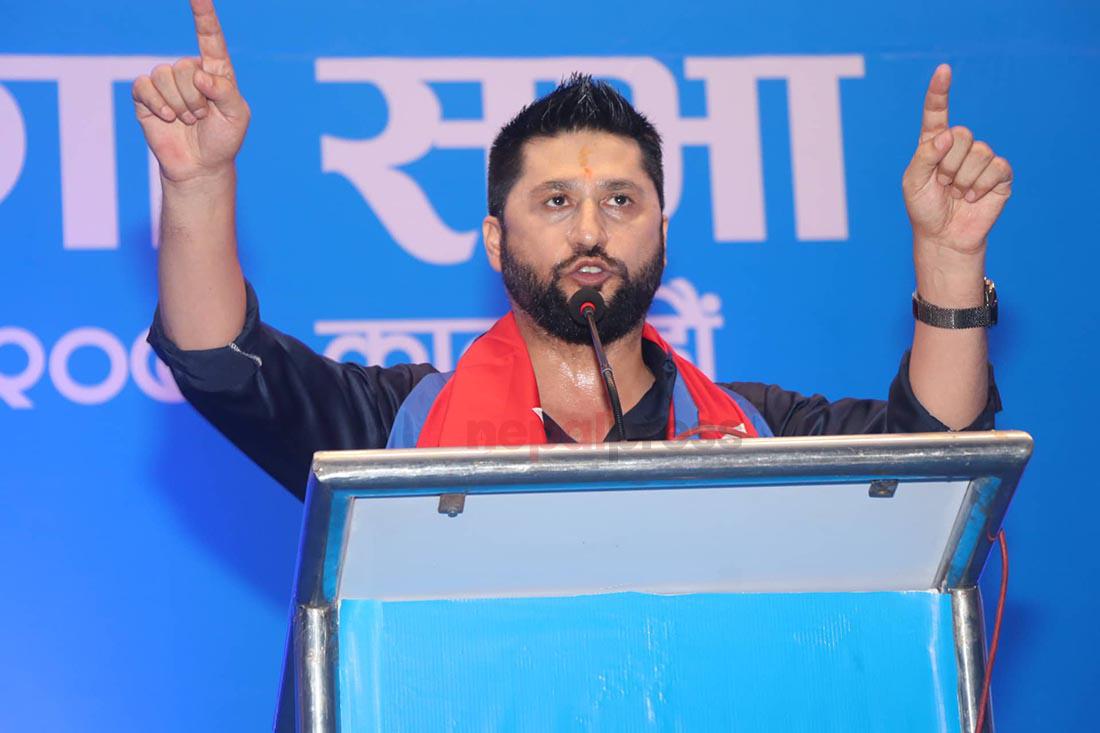 गठबन्धन गरेर चुनाव लड्नु ठगी हो : लामिछाने