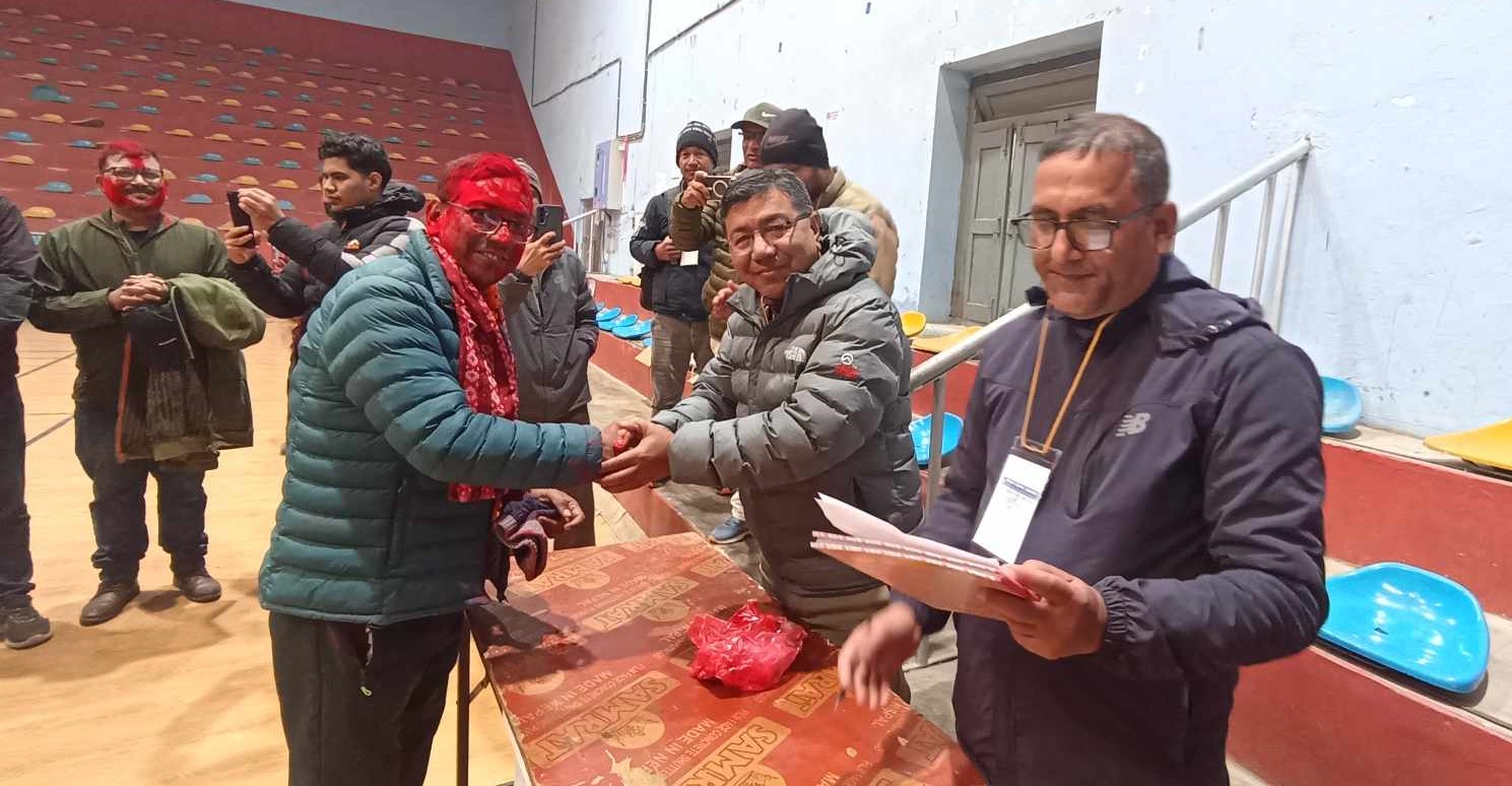 नेपाल पत्रकार महासङ्घ बाँकेको अध्यक्षमा गिरी निर्वाचित