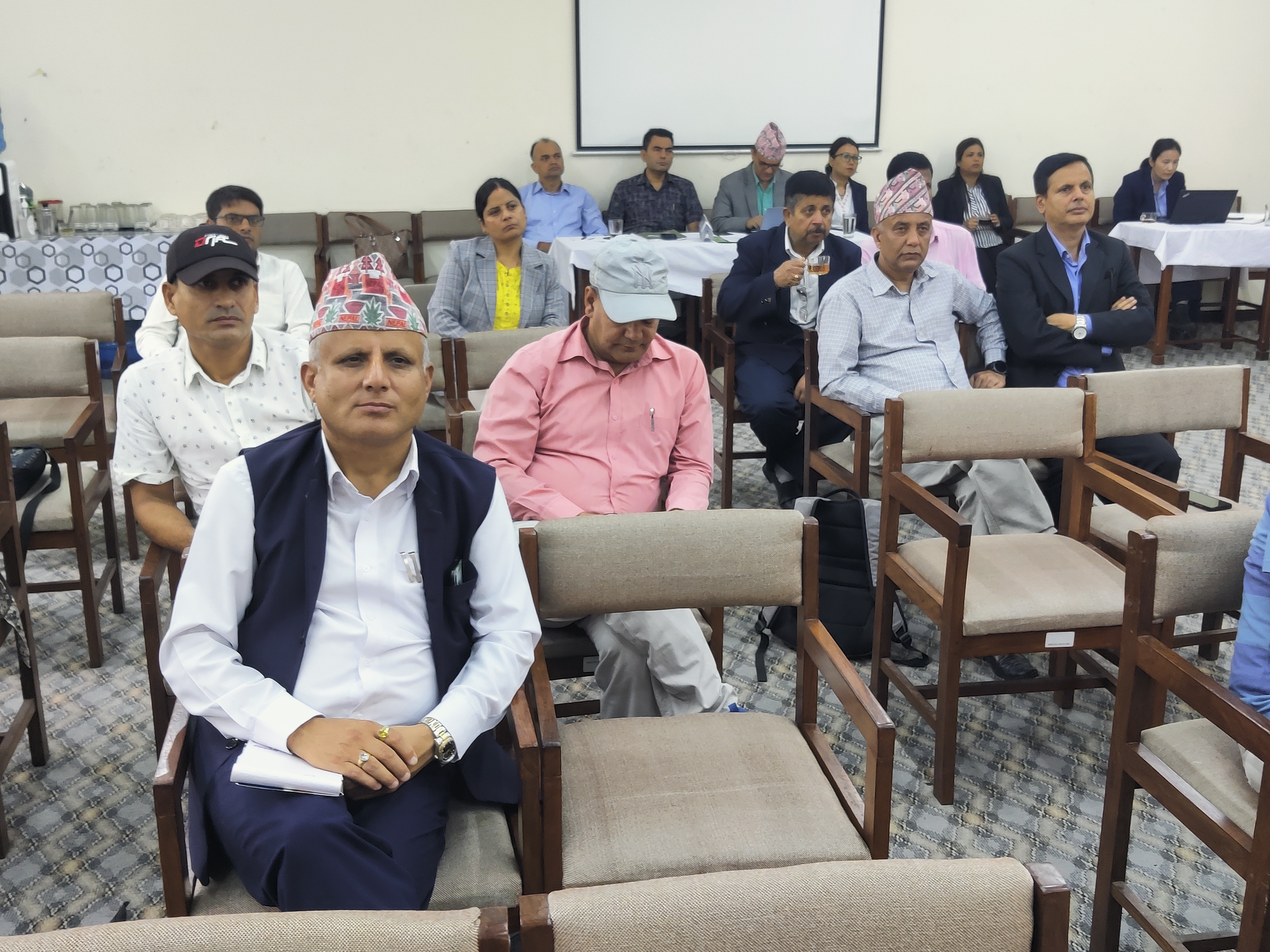 राज्यको बित्तिय बितिरण प्रणालीमा हस्तान्तरण भएको पाँच अरब स्थानीय तहमा रोकियो