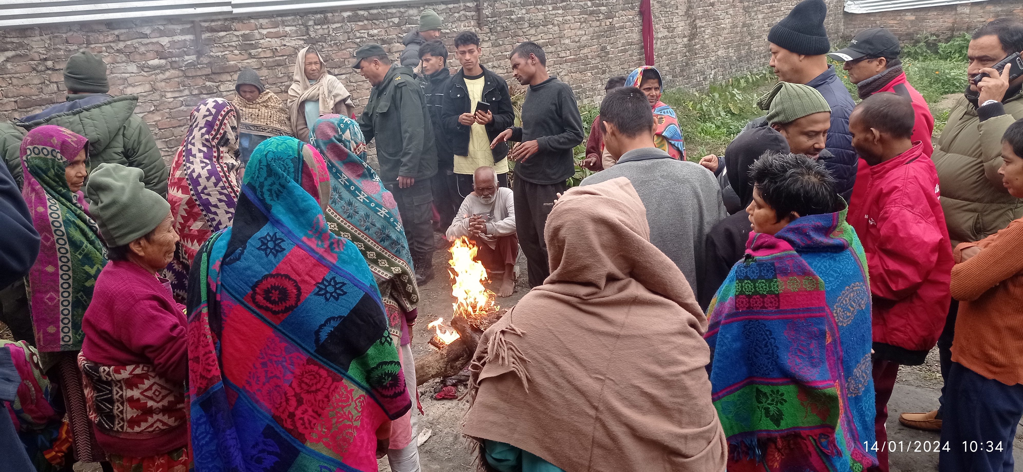 चिसो बढेपछि नेपालगन्जमा सामूहिक आगो ताप्ने व्यवस्था