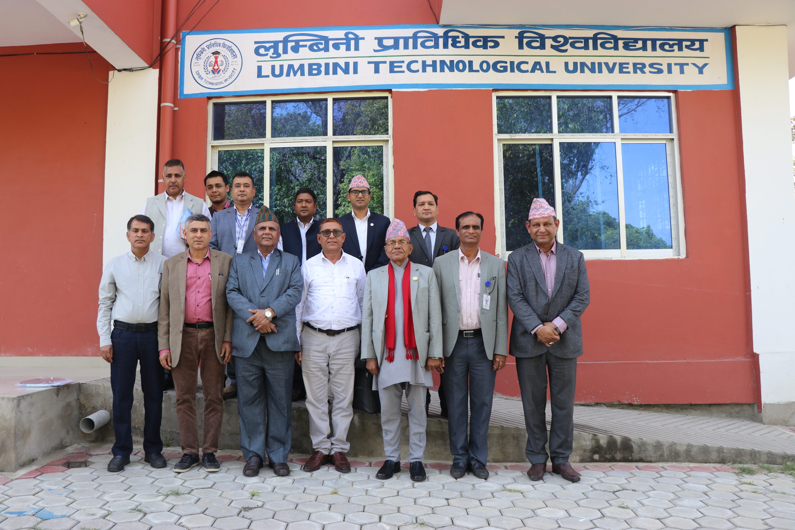 प्रदेश सेवा आयोगको सदस्यमा  घिमिरे नियुक्त