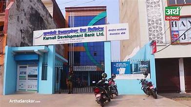 कर्णाली बैंकका संस्थापक अध्यक्षसहित तीनजनालाई पुर्पक्षका लागि थुनामा पठाइयो