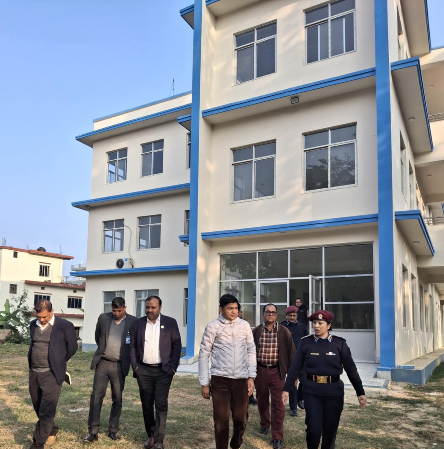 लुम्विनी प्रदेश प्रहरी अस्पताल नयाँ भवनको मन्त्री अग्रवालद्धारा निरिक्षण