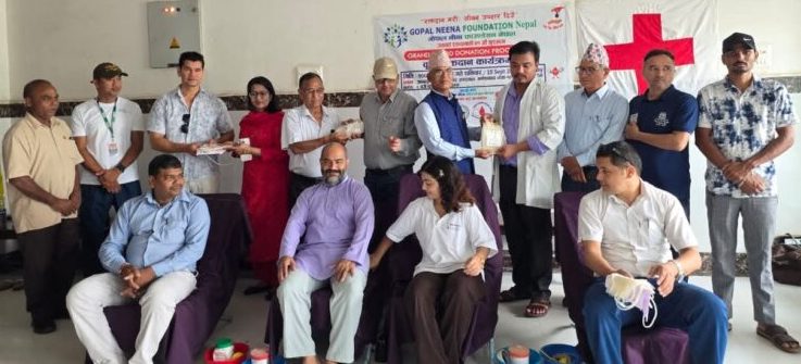 रक्त अभियन्तालाई सम्मानसहित फाउण्डेसनमा ६३ जनाले गरे रक्तदान