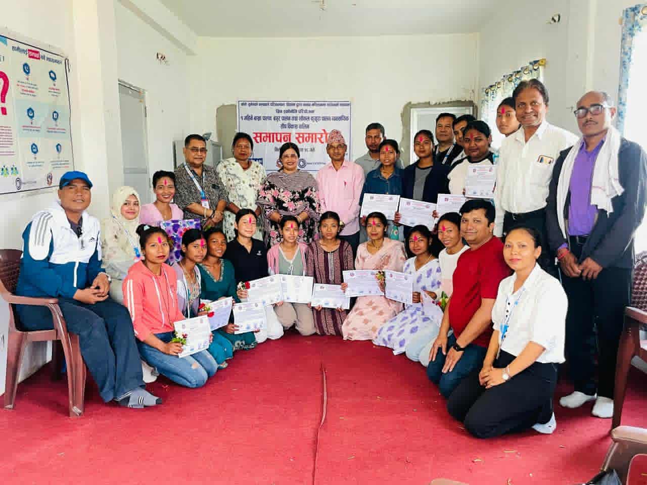 राजापुर र ठाकुरबाबाका युवा महिलालाई पशुपालन सम्बन्धि सीप विकास तालिम