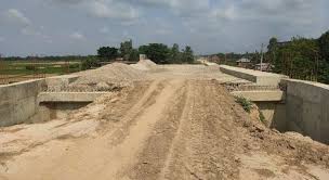 हुलाकी राजमार्गका साँघुरा पुललाई चारलेनमा विस्तार गरिँदै