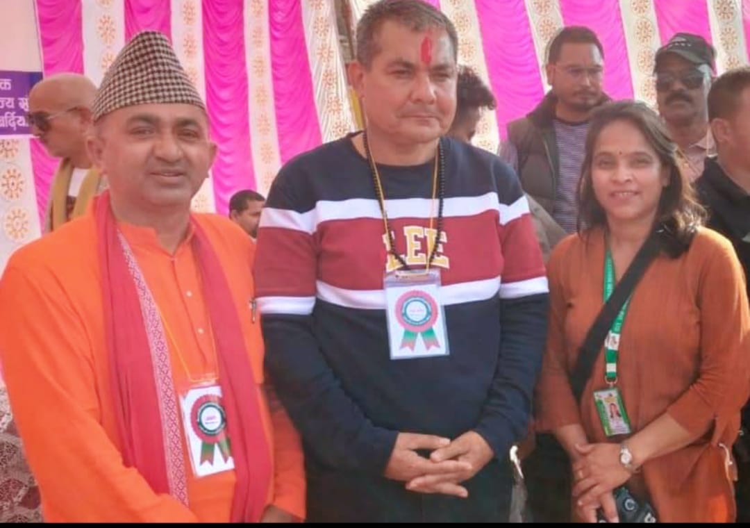 दुर्गा प्रसाईं गुलरिया आउदै