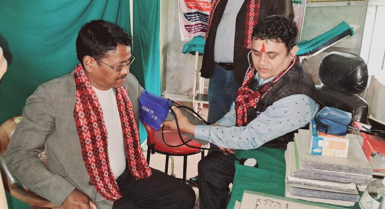 बर्दियामा सम्पन्न निःशुल्क आयुर्वेद शिविरमा ढाइ सय बढीको परिक्षण