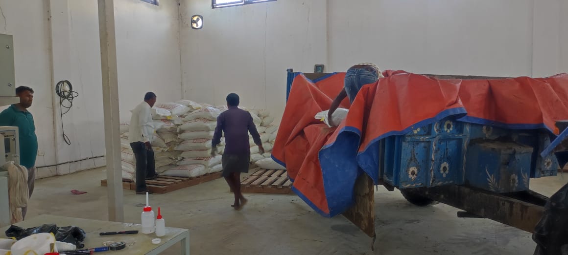 डुडुवाद्वारा किसानलाई अनुदानमा धानको बीउ वितरण शुरु