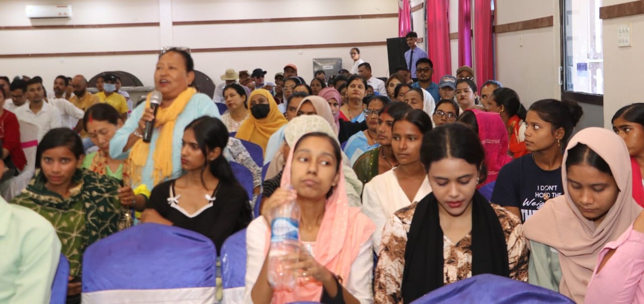 नेपालगन्जको सार्वजनिक सुनुवाईमा आठ बुँदे प्रतिबद्धताको घोषणा