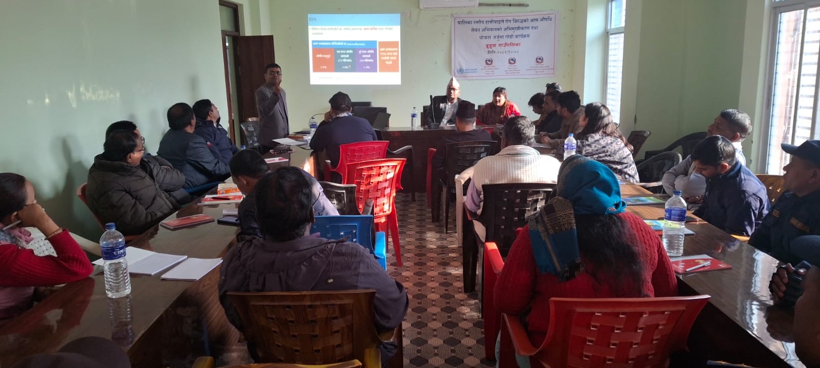 डुडुवामा हात्तीपाइले विरुद्धको औषधी सेवन अभियानलाई प्रभावकारी बनाइदै