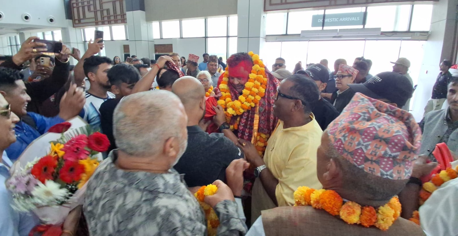 परिवारको निष्ठा र पार्टीको शिर कहिले झुक्न दिन्न : केन्द्रिय सदस्य कोइराला