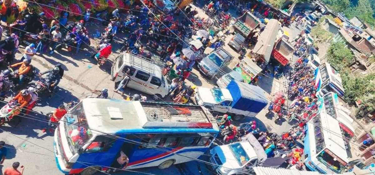 दशैँका लागि गाउँघर गएकाहरु फर्किन शुरु