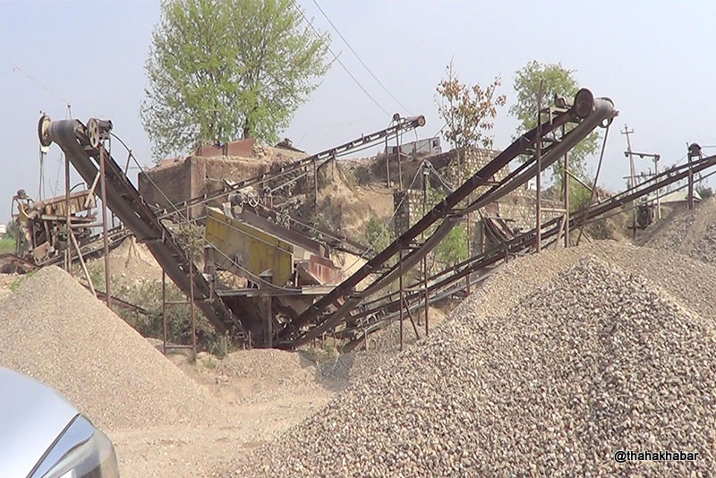 विवरण उपलब्ध गराउन क्रसर उद्योगको अटेरी