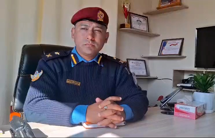 लमजुङ्गका प्रहरी प्रमुख श्रीवास्तवको सफलता, सयौं अवैध हातहतियार नियन्त्रणमा