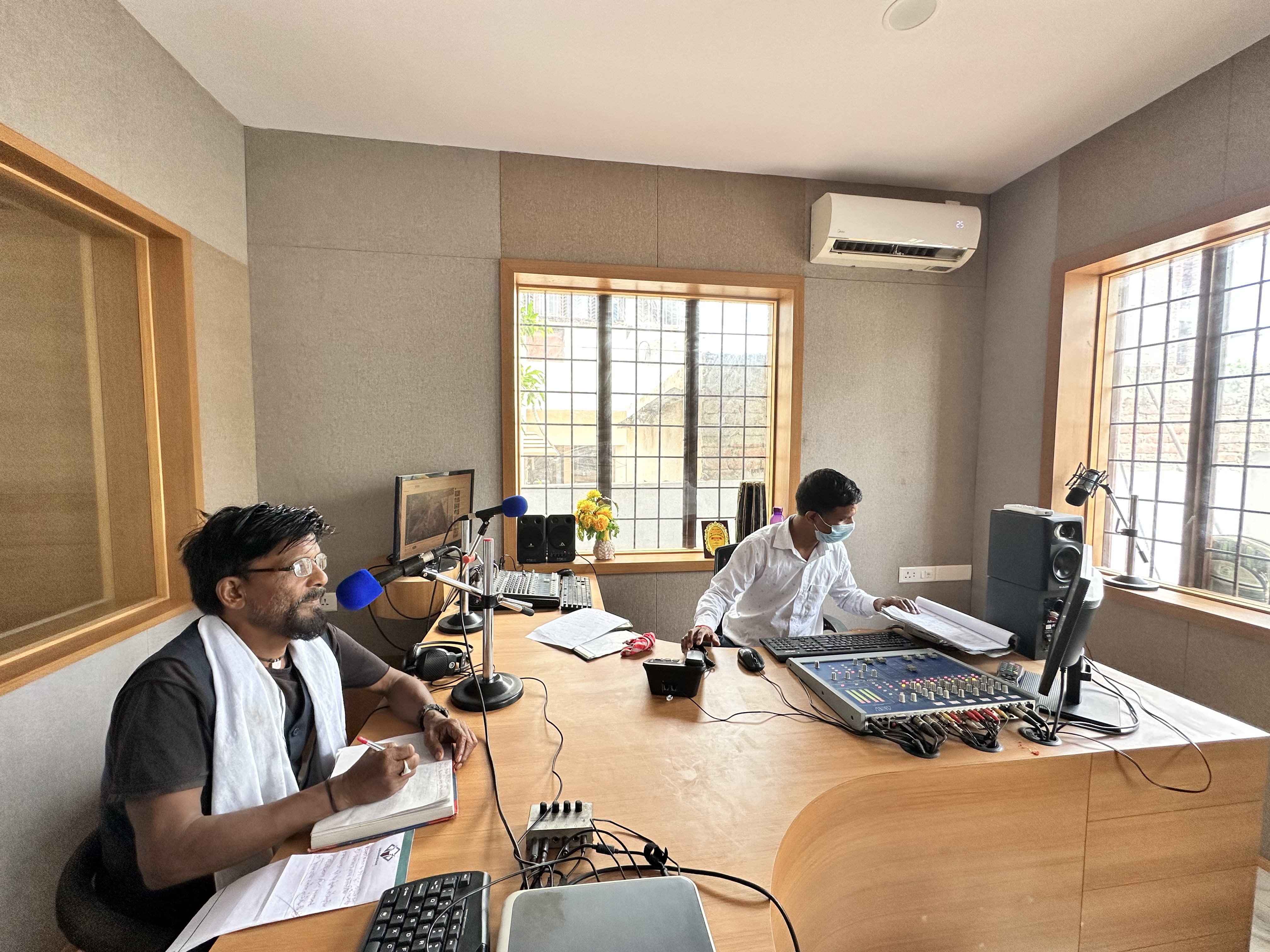 कृष्णसार एफएम अब अत्याधुनिक स्टुडियोबाट