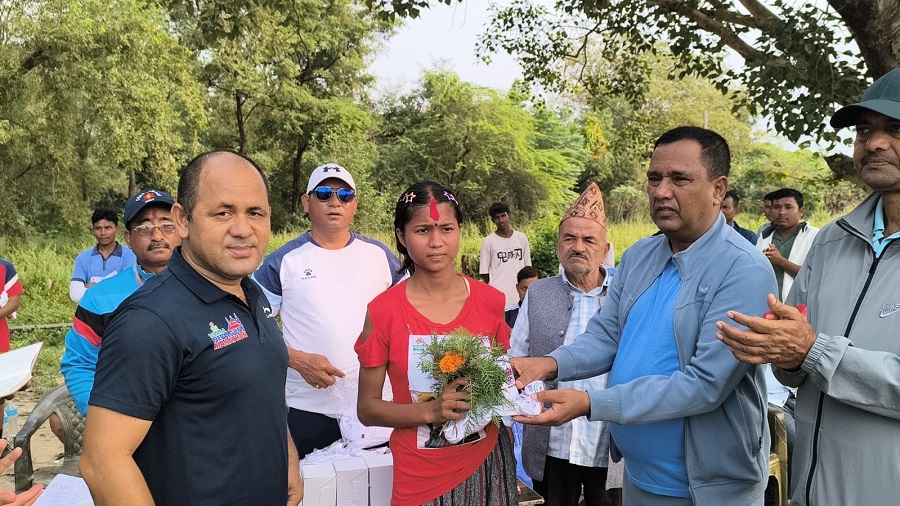 आयुश र अनिशालाई ‘राप्तीसोनारी रन’को उपाधी