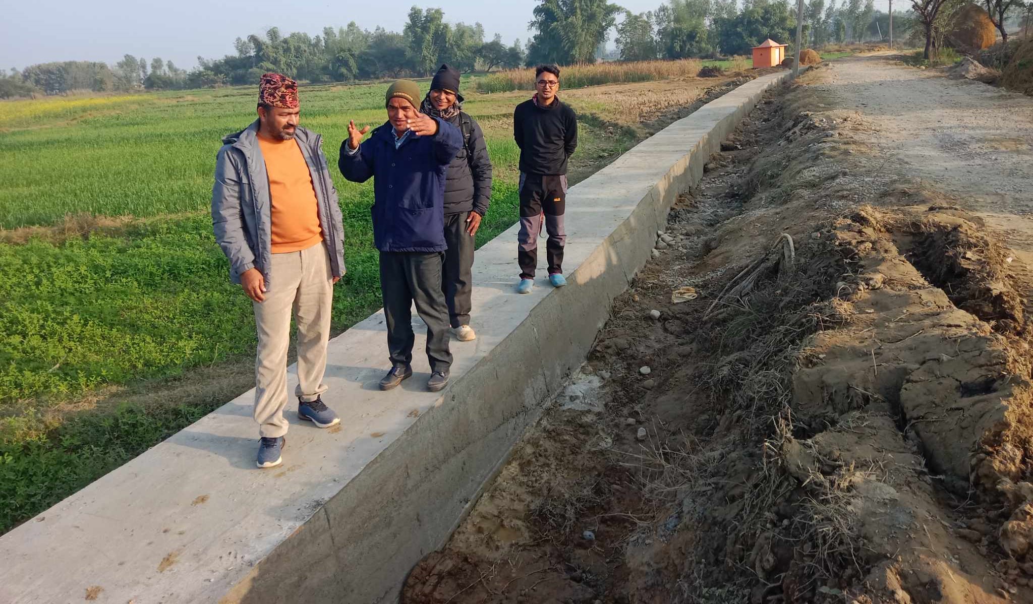 योजना अनूगमनमा प्रदेशसभा सदस्य खत्री