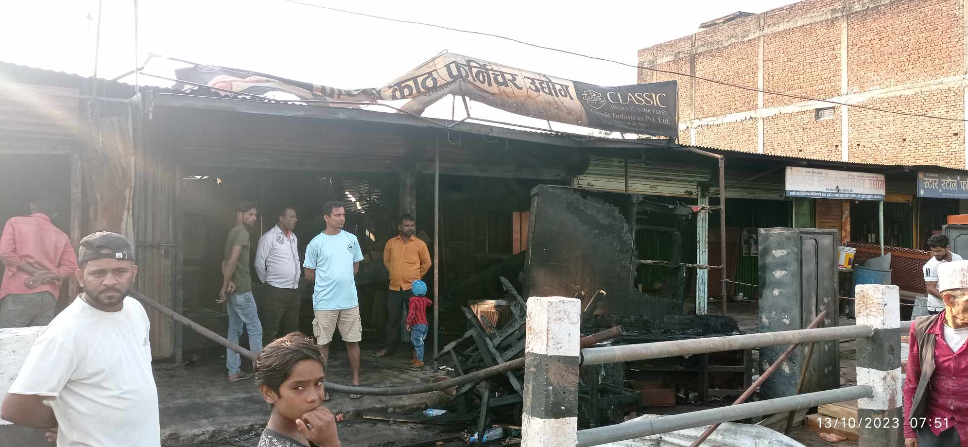 नेपालगञ्जमा आगलागी हुँदा सात पसलमा क्षति