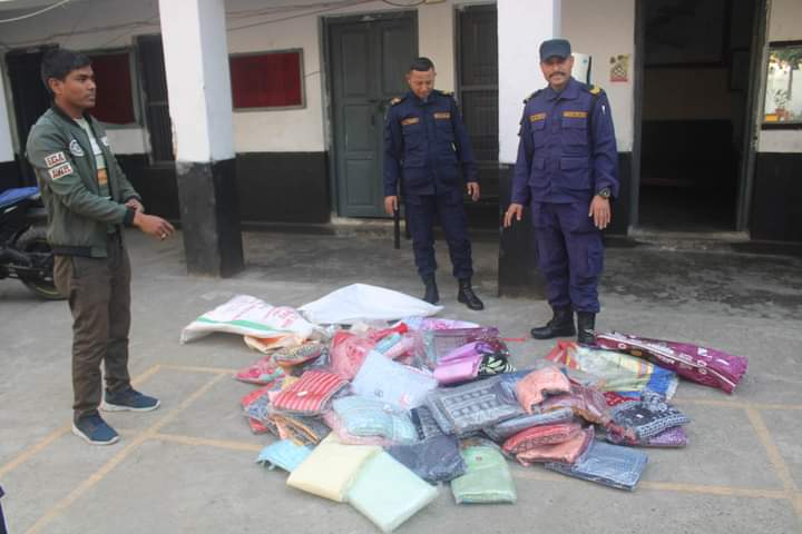 भन्सार छलेर ल्याएको सामान बरामद