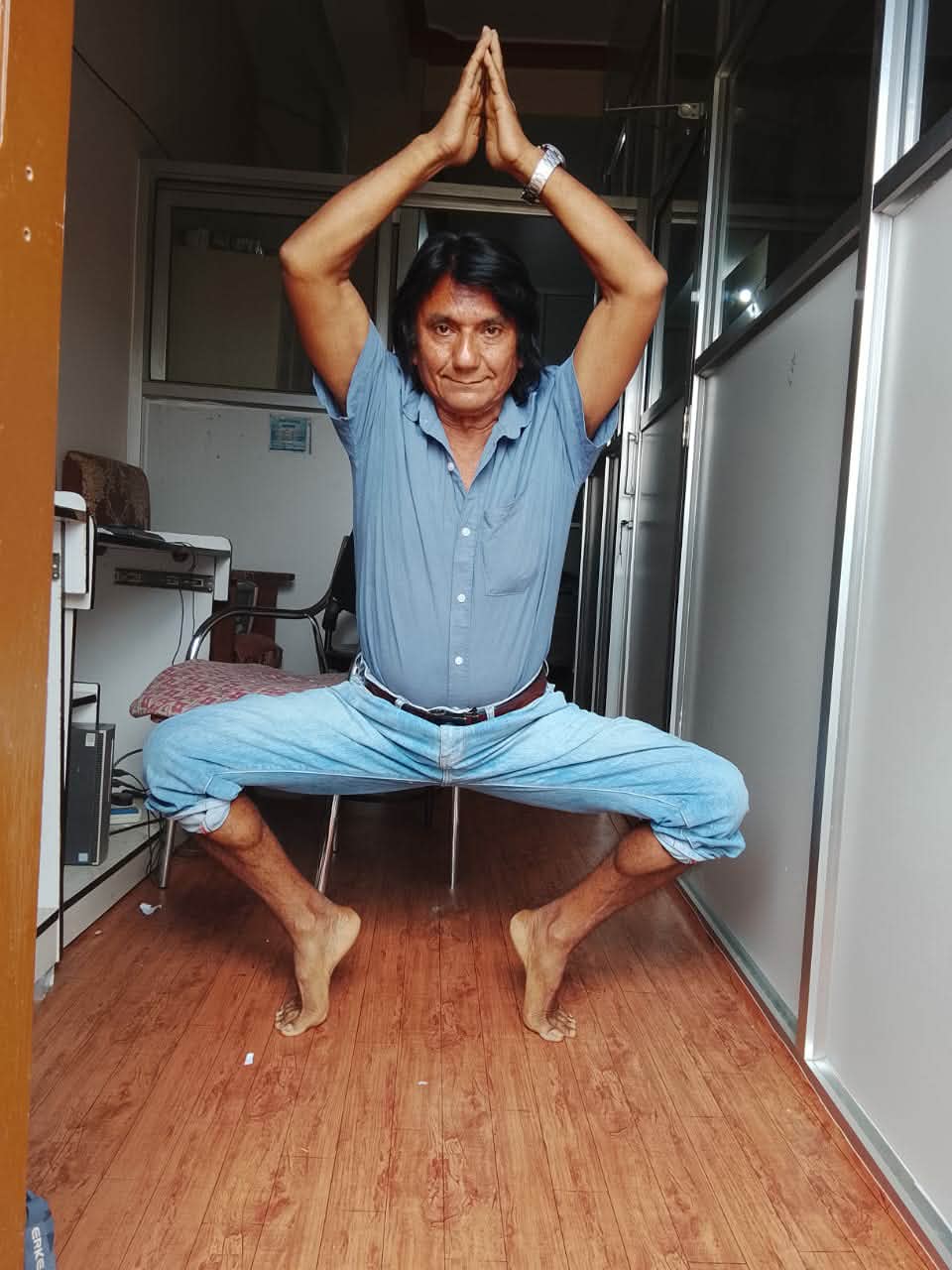 योगा डान्समा ख्याती कमाउदै बाँकेका गिरी